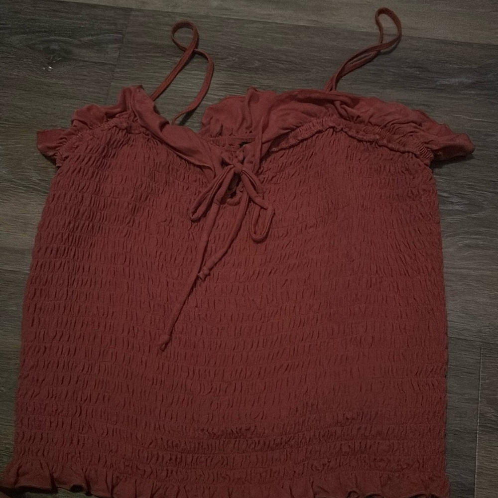 reddish tank great for spring or summer